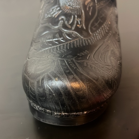 Dansko Professional Tooled clog, size 39. - Picture 10 of 11